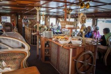 Taurus boat - interior